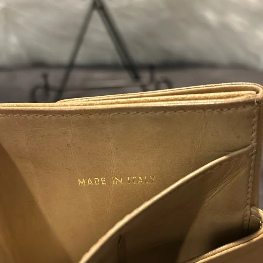 Chanel Authentic Classic Vintage Interlocking CC Logo Small Snap Bifold Wallet - Picture 8 of 10